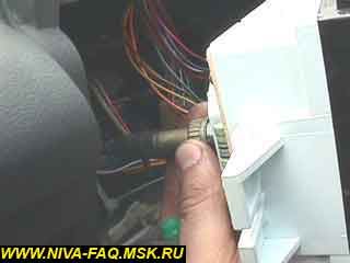 панель приборов нива 21213